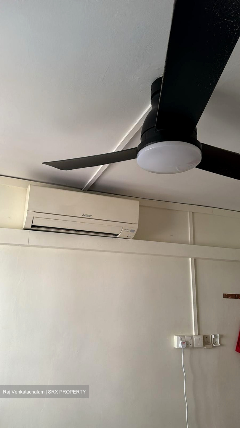 Blk 219 Jurong East Street 21 (Jurong East), HDB 4 Rooms #562098991